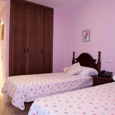 Hotel Rural De Canamero