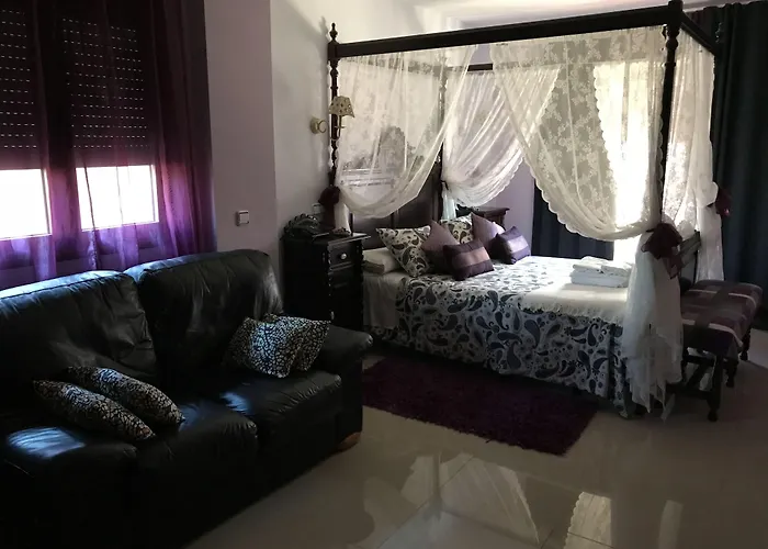 Hotel Rural De Cañamero