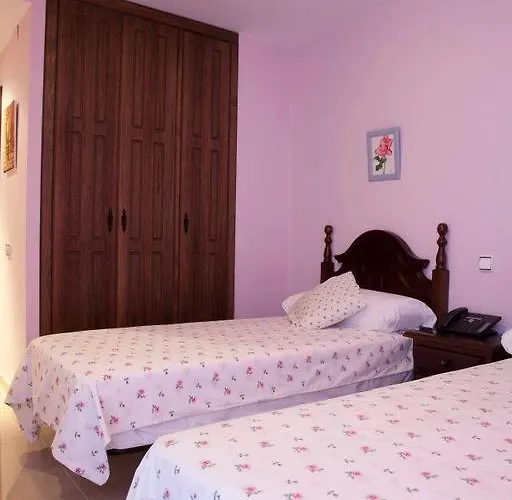 Hotel Rural De Canamero